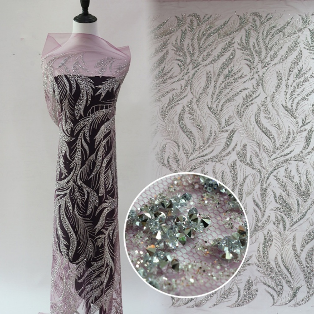 Crystal Mesh Fabric - 10 Tessuti in Rete Ricamata con